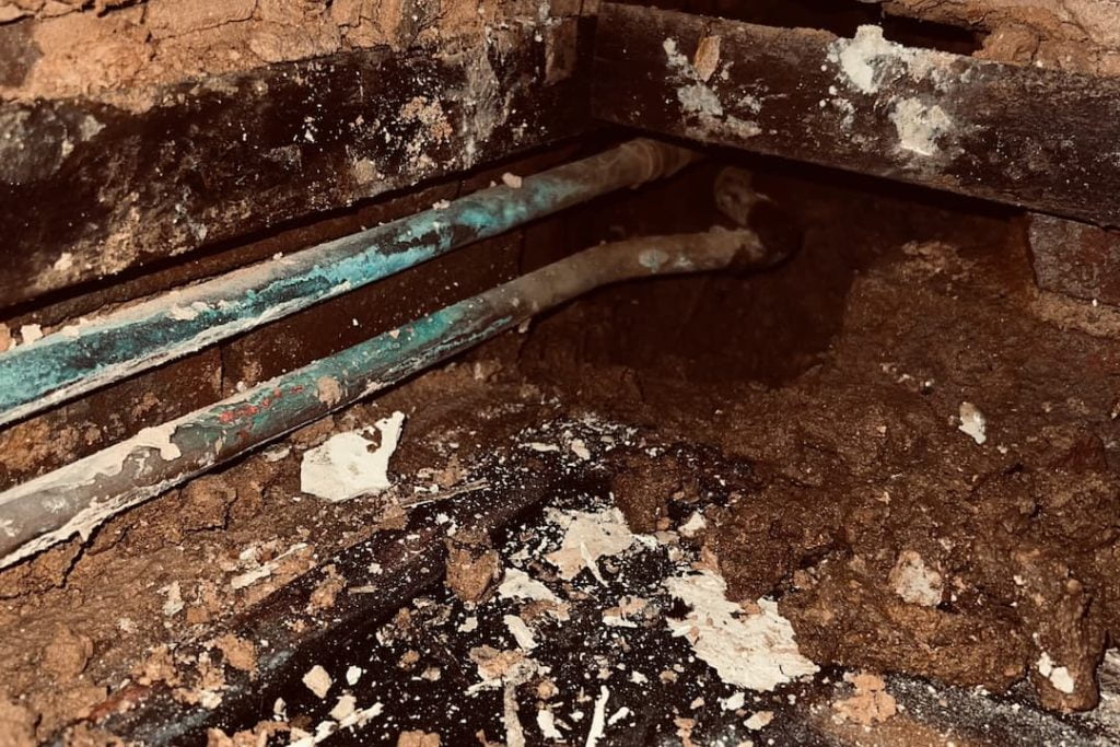 Water Damage From Leaking Pipe